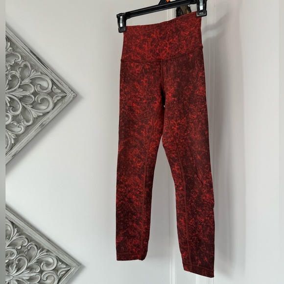 SOLD: LULULEMON 🍋 Wunder Train Cropped Leggings - Picture 2 of 10